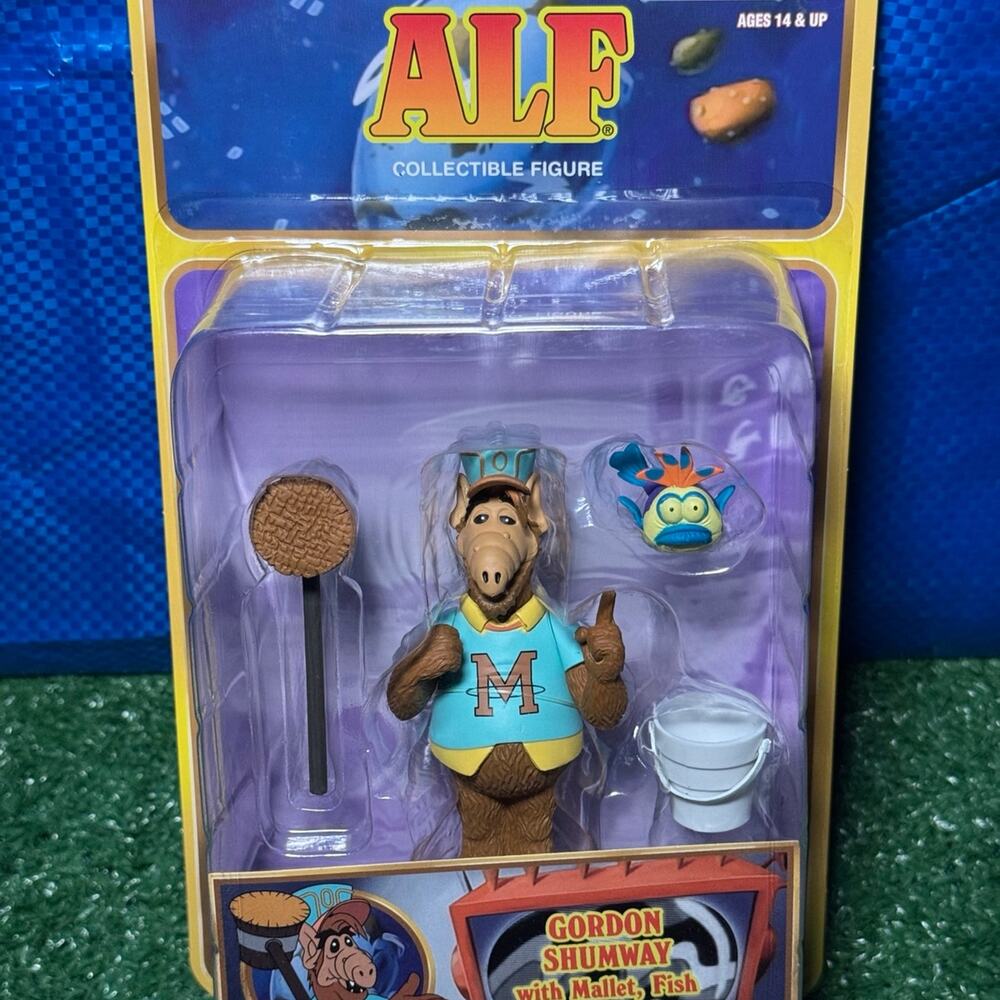 NECA Alf Collectible Figure Gordon Shumway With Mallet Fish And Bucket
